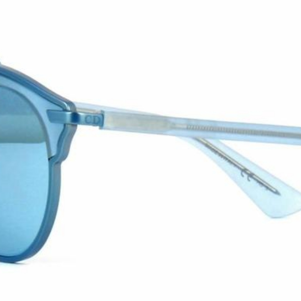 NIB Dior sunglasses In Case With Wiping Cloth And Authentication Card - Picture 8 of 14